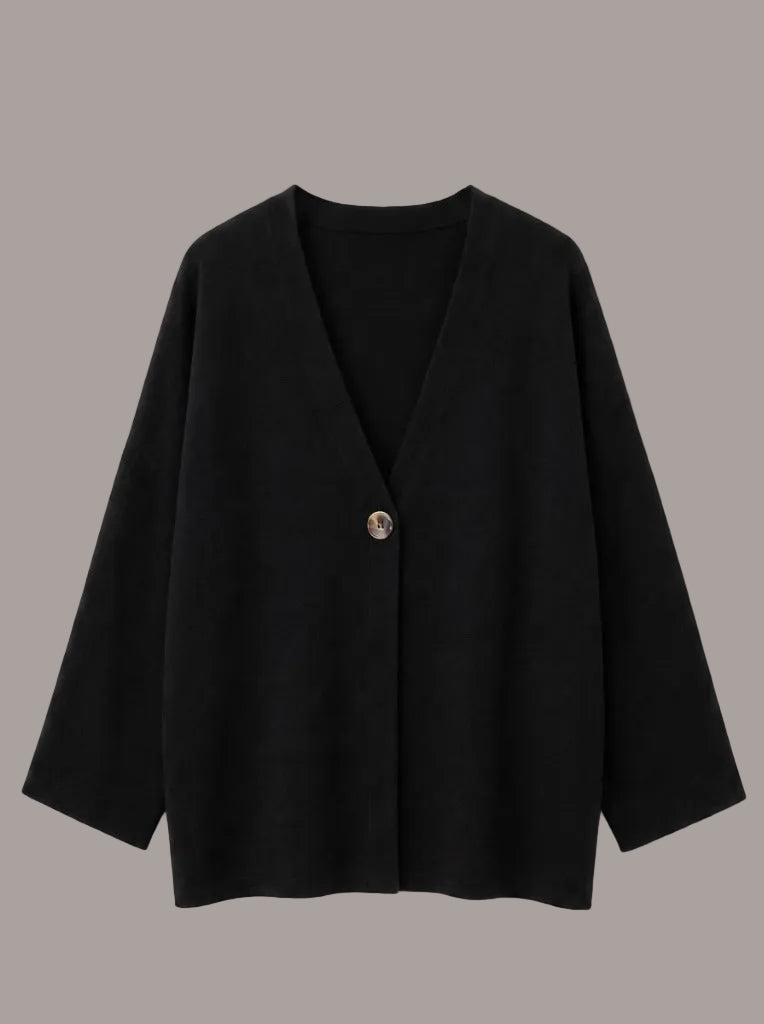 Pure merino Oversized Cardigan in Midnight, knitted in Verona | Aeteria Edition 01